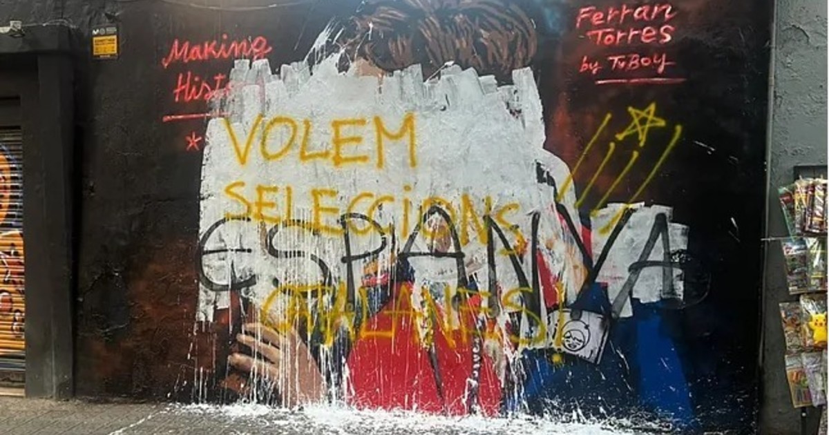 Vandalizan en Barcelona un mural de Ferran Torres, héroe del Mundial