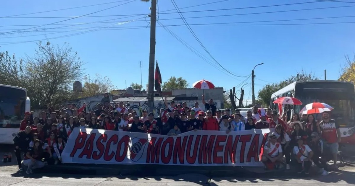 Atacan a tiros un micro de hinchas de River en Quilmes: tres heridos