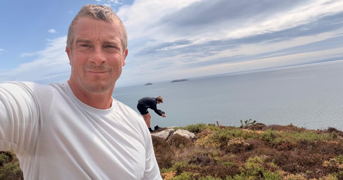 Bear Grylls a los 51: su secreto son 25 dominadas y 50 flexiones cada mañana