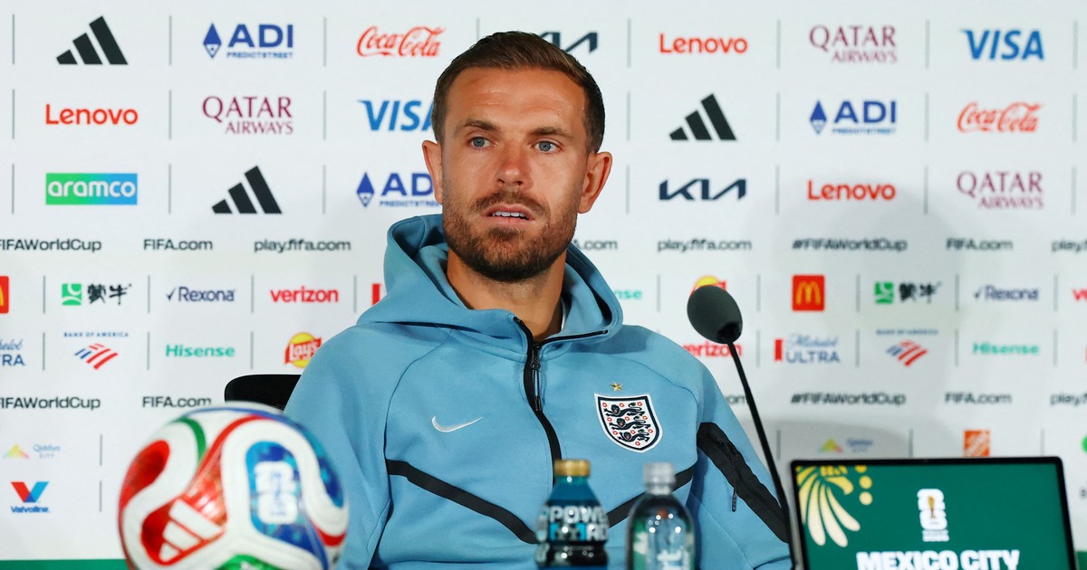 Jordan Henderson rompió el silencio tras su insólita lesión en los festejos de Inglaterra