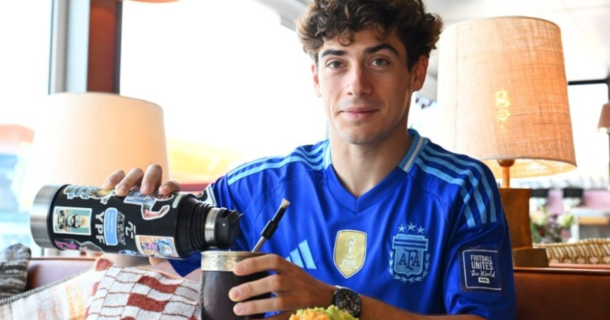 Franco Colapinto, con la camiseta de la Selección y un guiño a Messi en el GP de Bélgica
