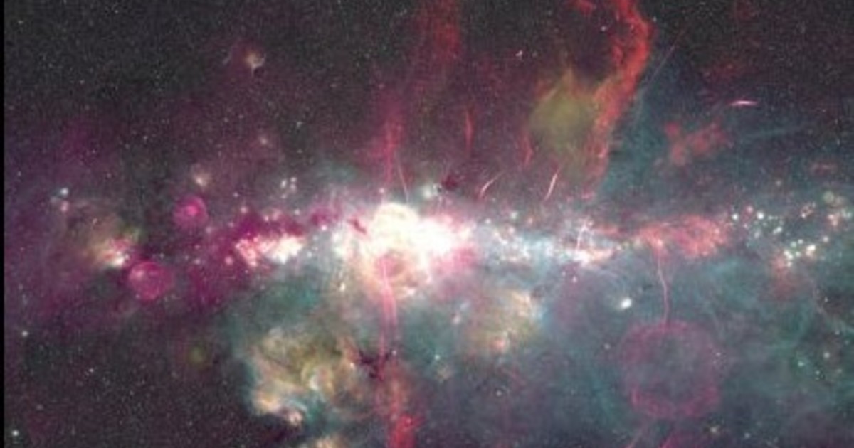 Descubren azúcar en el centro de la galaxia: ¿el origen de la vida llegó del espacio?