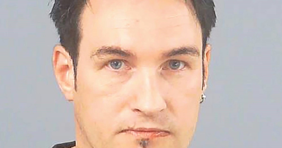 Un “vampiro” fue detenido tras robar corderos para beber su sangre y dejarlos en iglesias
